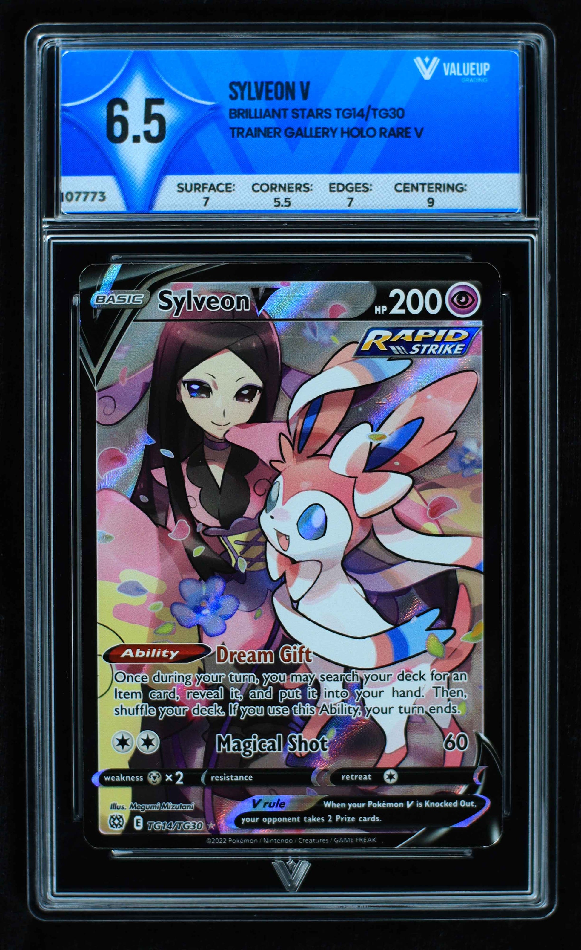 07773 SYLVEON V Grading Card